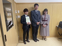 審査員の方々（左から深堀賢太朗先生、山本和邦先生、井上幸子先生）